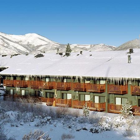 Prospector Accommodations By All Seasons Resort Lodging Парк-Сити Экстерьер фото